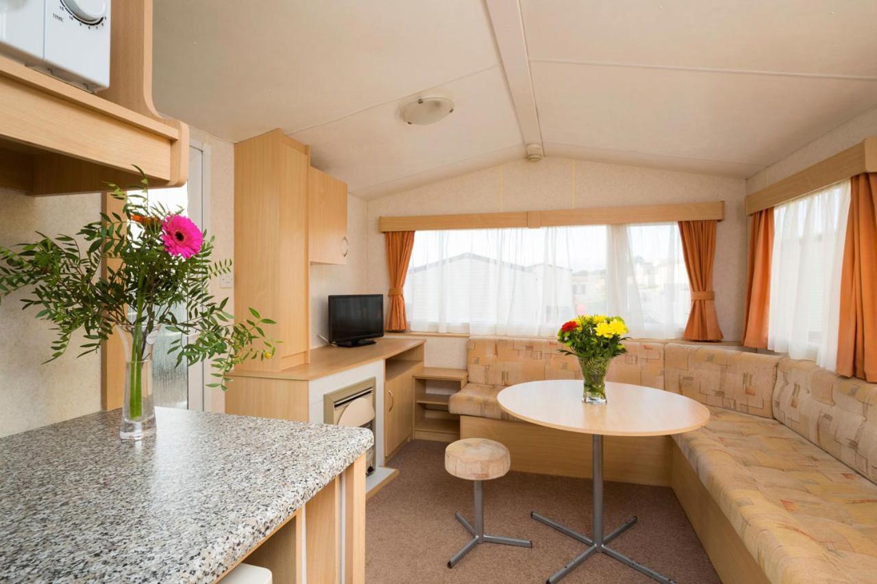 Whitecliff Bay Holiday Park Бембридж Экстерьер фото