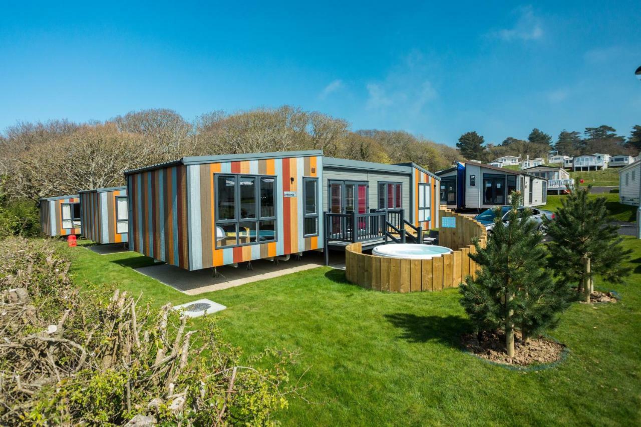 Whitecliff Bay Holiday Park Бембридж Экстерьер фото