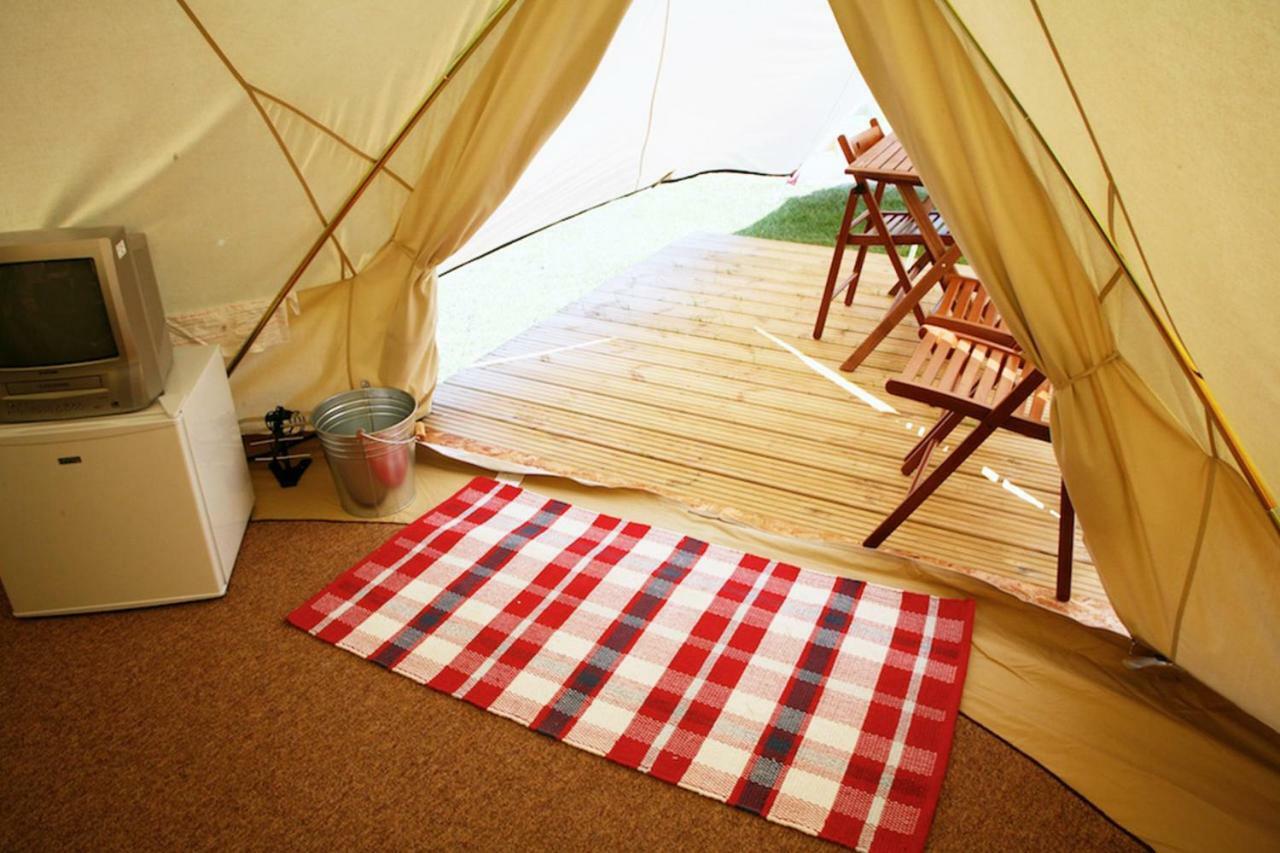 Whitecliff Bay Holiday Park Бембридж Экстерьер фото